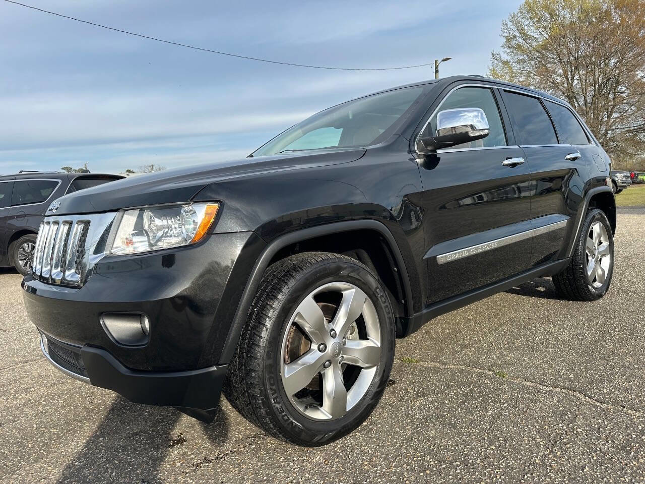 Used 2013 Jeep Grand Cherokee Overland image 9