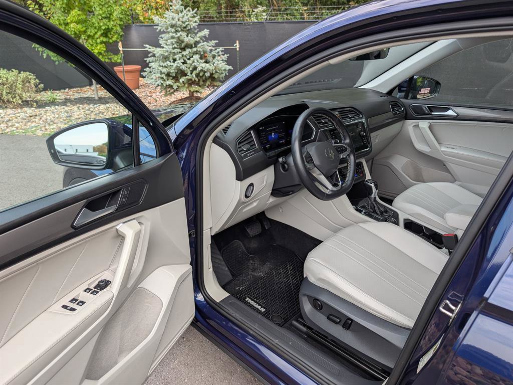 Used 2022 Volkswagen Tiguan SE image 23