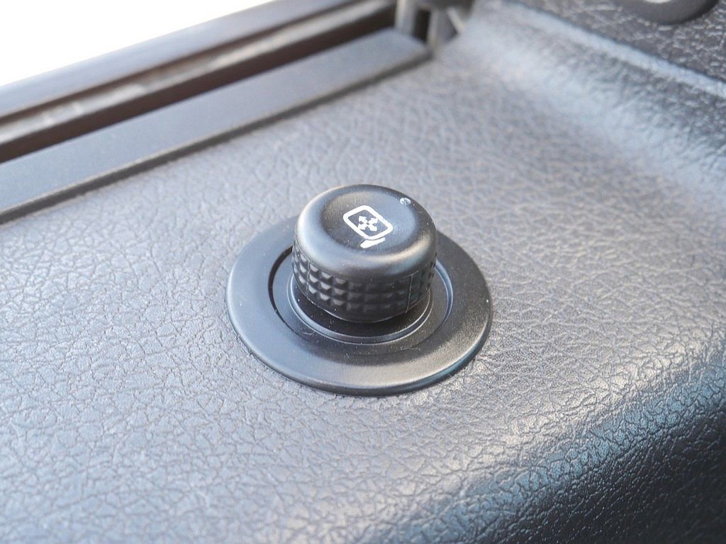 Used 2013 Ford F150 STX w/ Mid Equipment Group AWD/4WD image 25