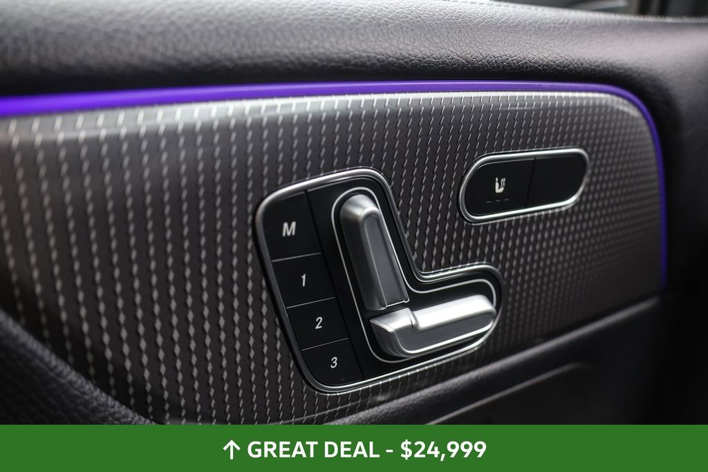 Used 2021 Mercedes-Benz GLB 250 image 38