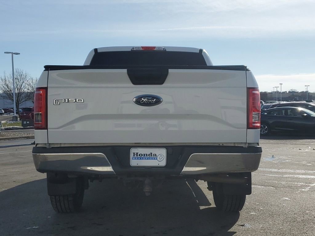 Used 2015 Ford F150 XLT image 6