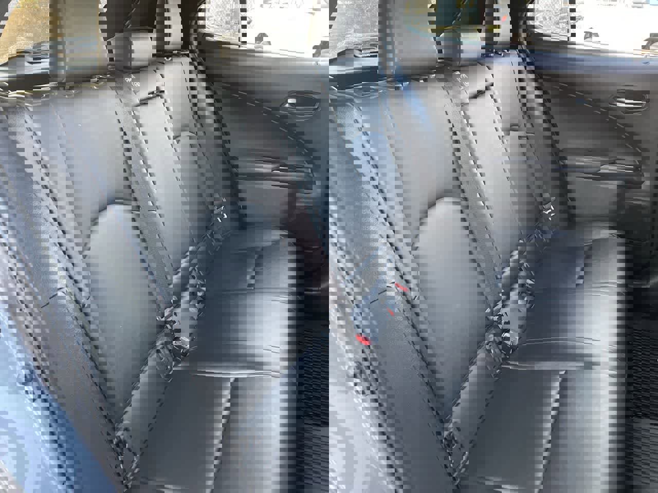 Used 2020 Lexus UX 250h w/ Premium Package image 15