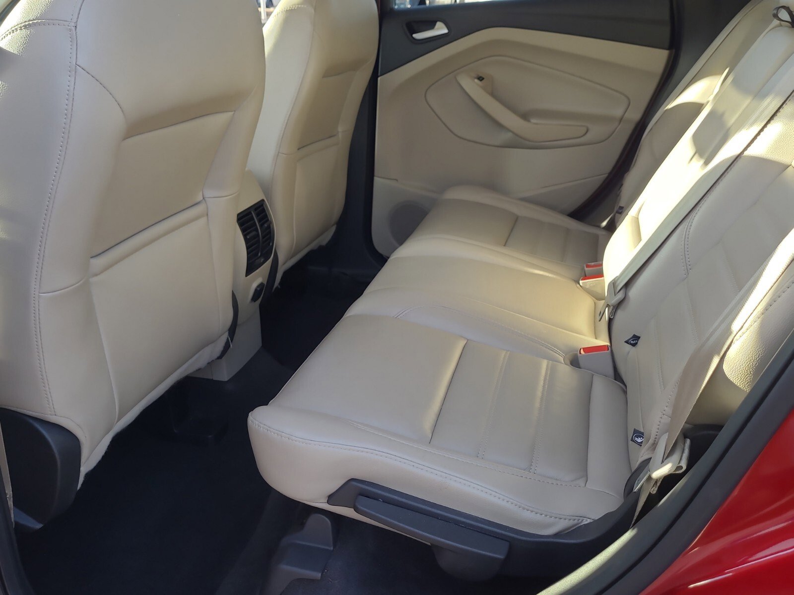 Used 2018 Ford Escape SEL image 10