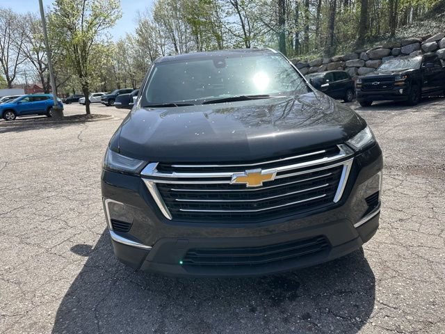 Used 2023 Chevrolet Traverse LT w/ LT Premium Package AWD/4WD image 9