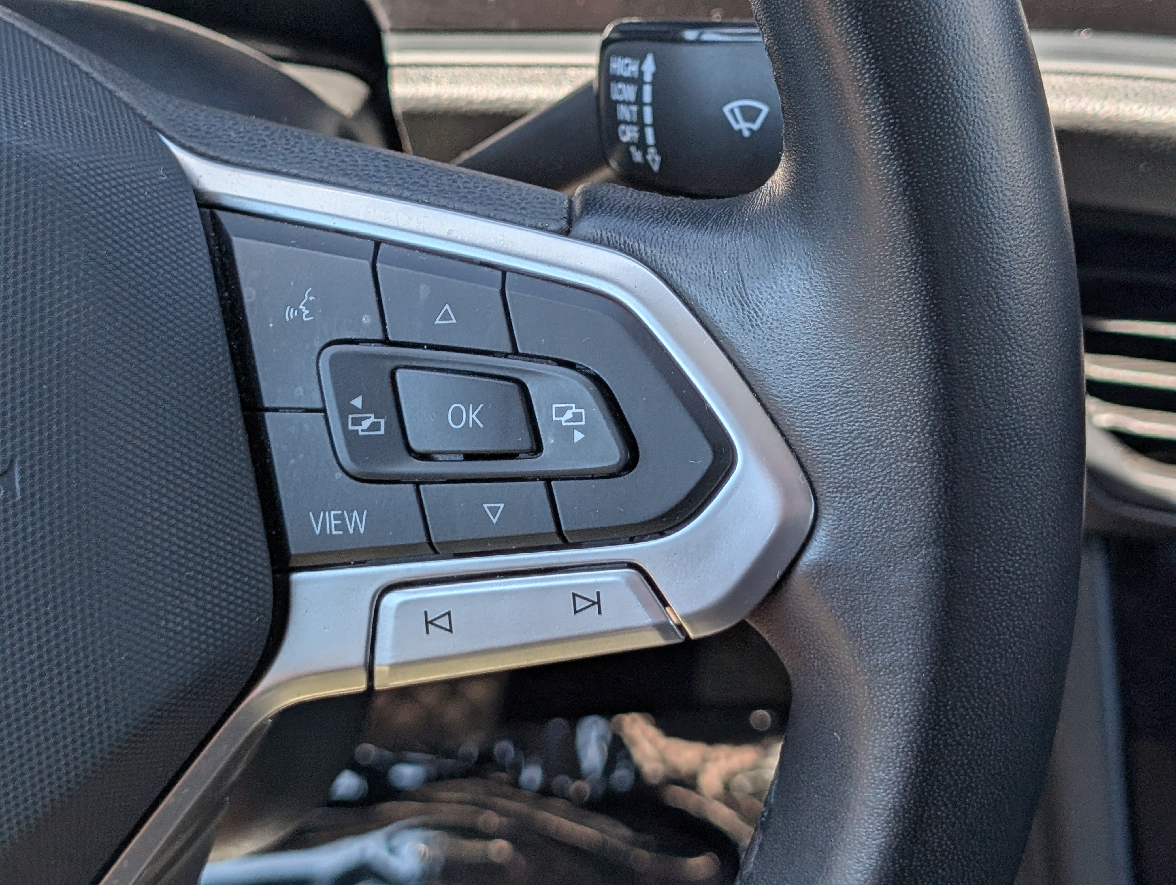 Used 2024 Volkswagen Jetta SE FWD image 20