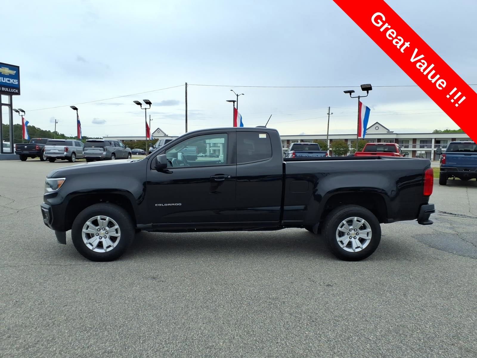 Used 2021 Chevrolet Colorado LT w/ Fleet Safety Package RWD image 2