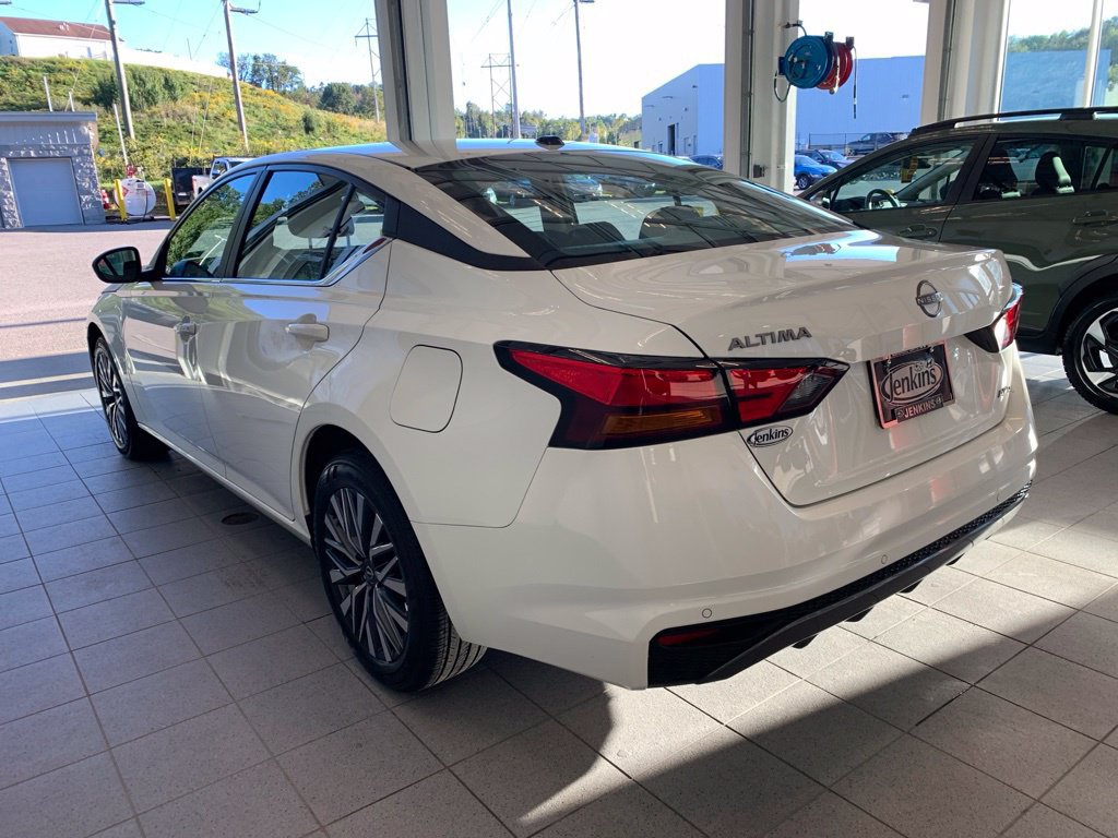 Used 2026 Nissan Altima 2.5 SV AWD/4WD image 12