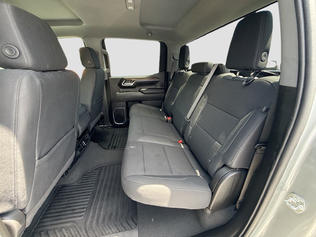 Used 2026 Chevrolet Silverado 1500 LT AWD/4WD image 25