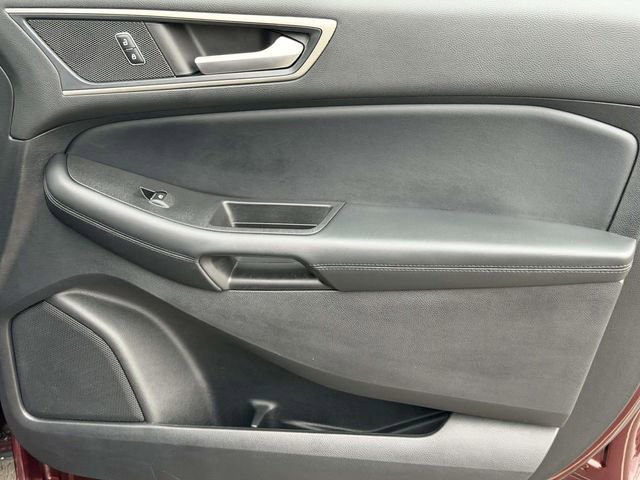 Used 2021 Ford Edge SEL w/ Convenience Package image 8