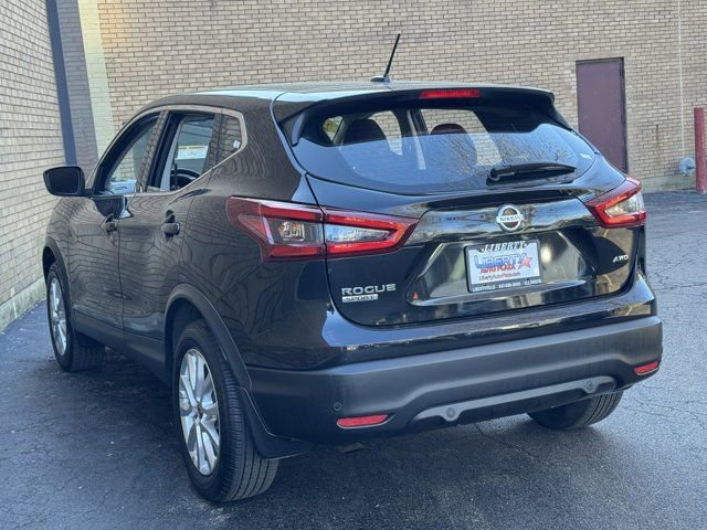 Used 2022 Nissan Rogue Sport S image 15