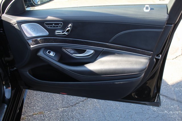 Certified 2019 Mercedes-Benz S 560 4MATIC Sedan image 11