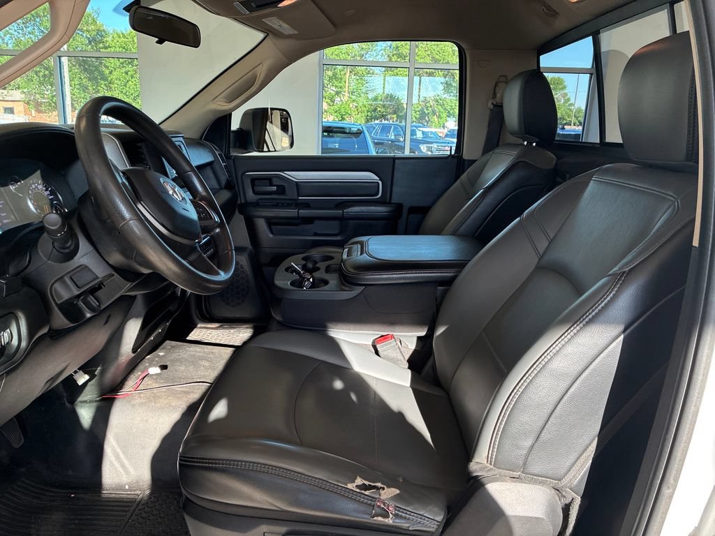 Used 2020 RAM 3500 Tradesman w/ Chrome Appearance Group AWD/4WD image 10