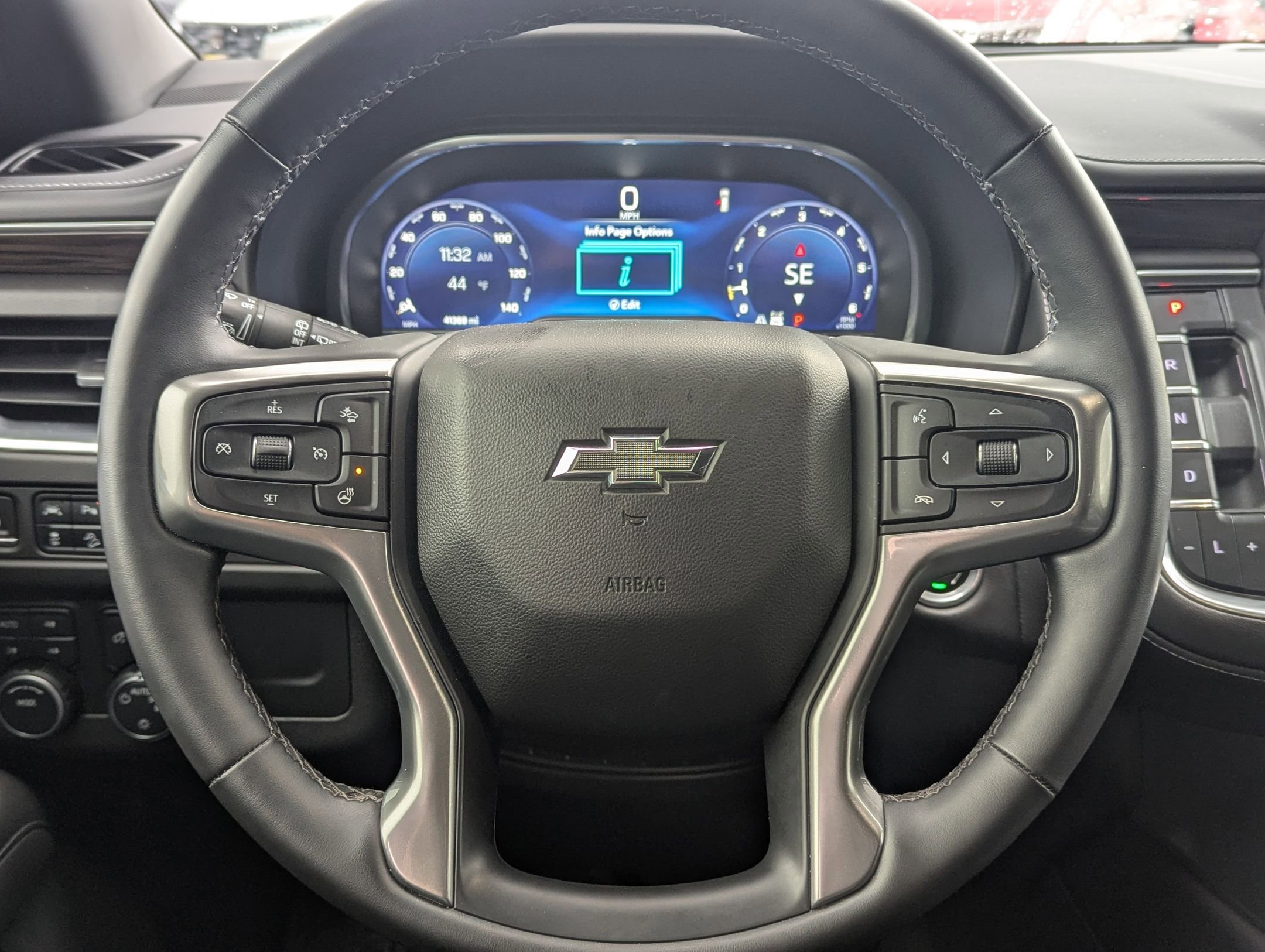 Used 2023 Chevrolet Tahoe Z71 w/ Luxury Package image 21