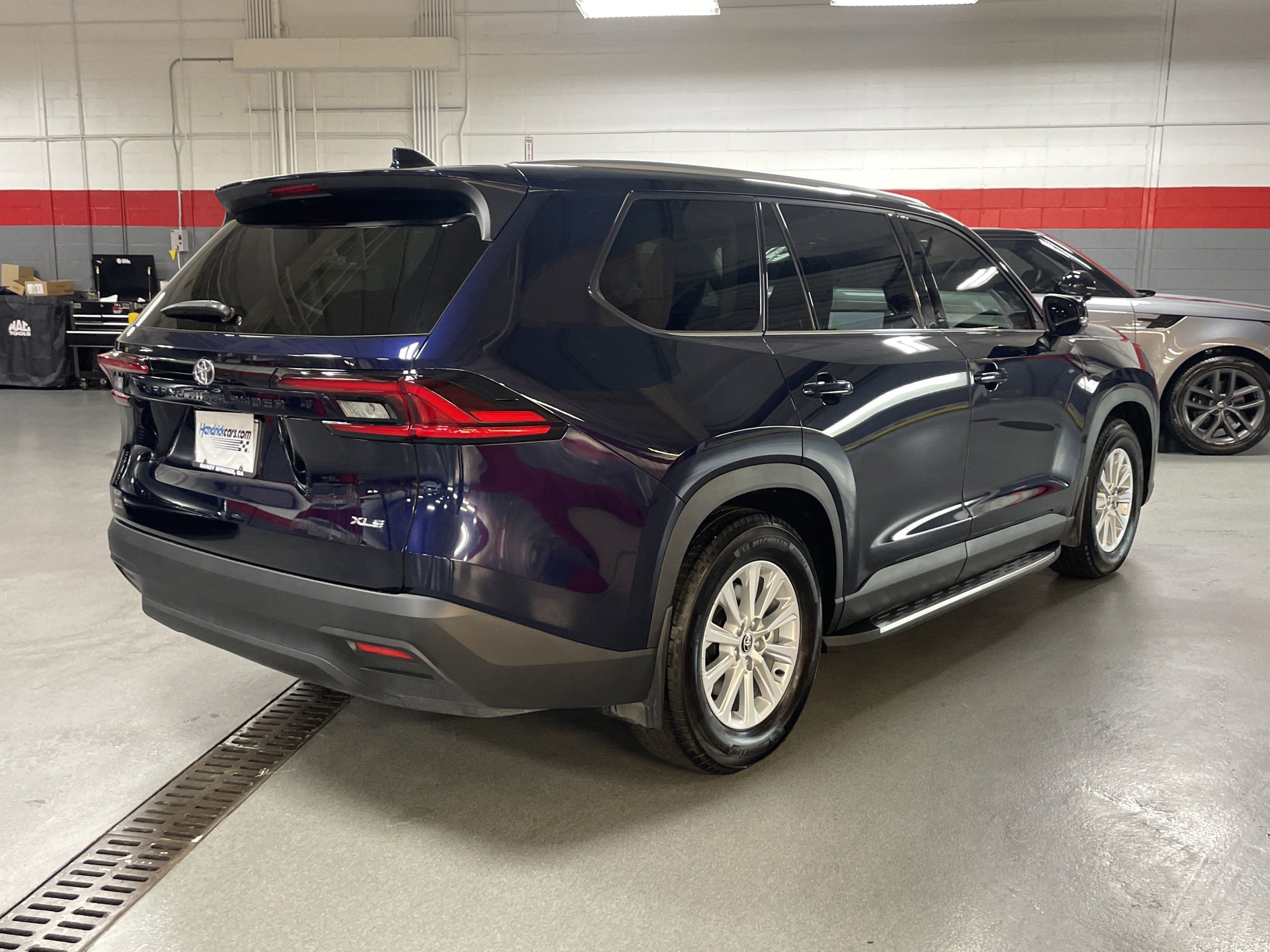 Used 2025 Toyota Grand Highlander FWD image 10