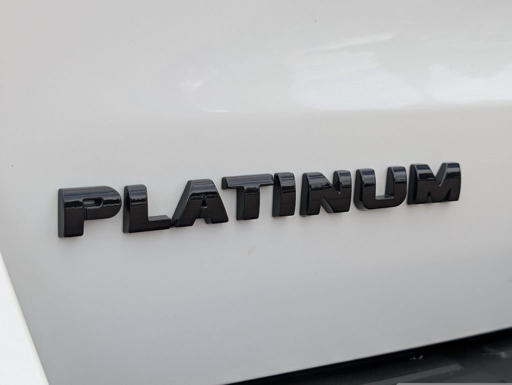 Used 2024 Ford Expedition Max Platinum AWD/4WD image 13