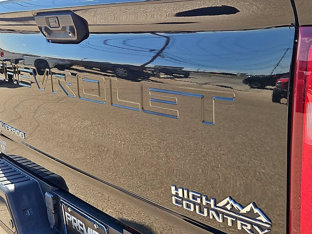 Used 2022 Chevrolet Silverado 3500 High Country AWD/4WD image 15
