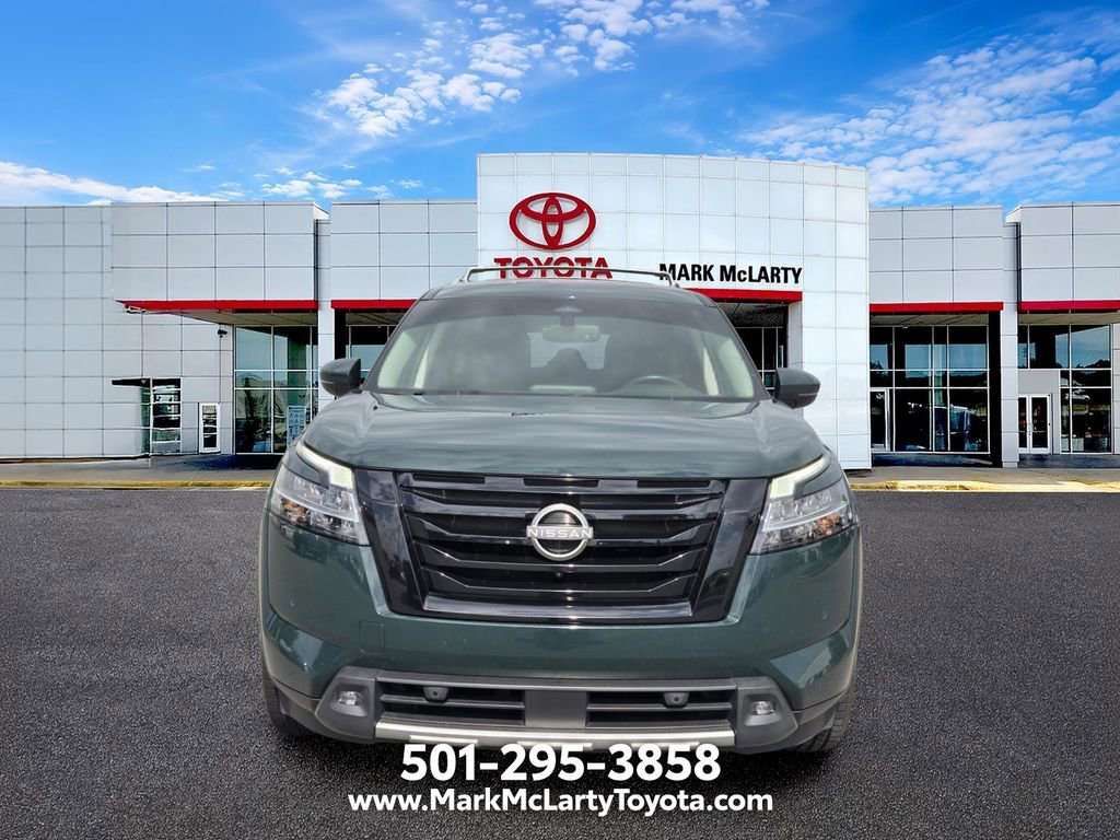 Used 2022 Nissan Pathfinder SL w/ Lighting Package (N92) FWD image 8