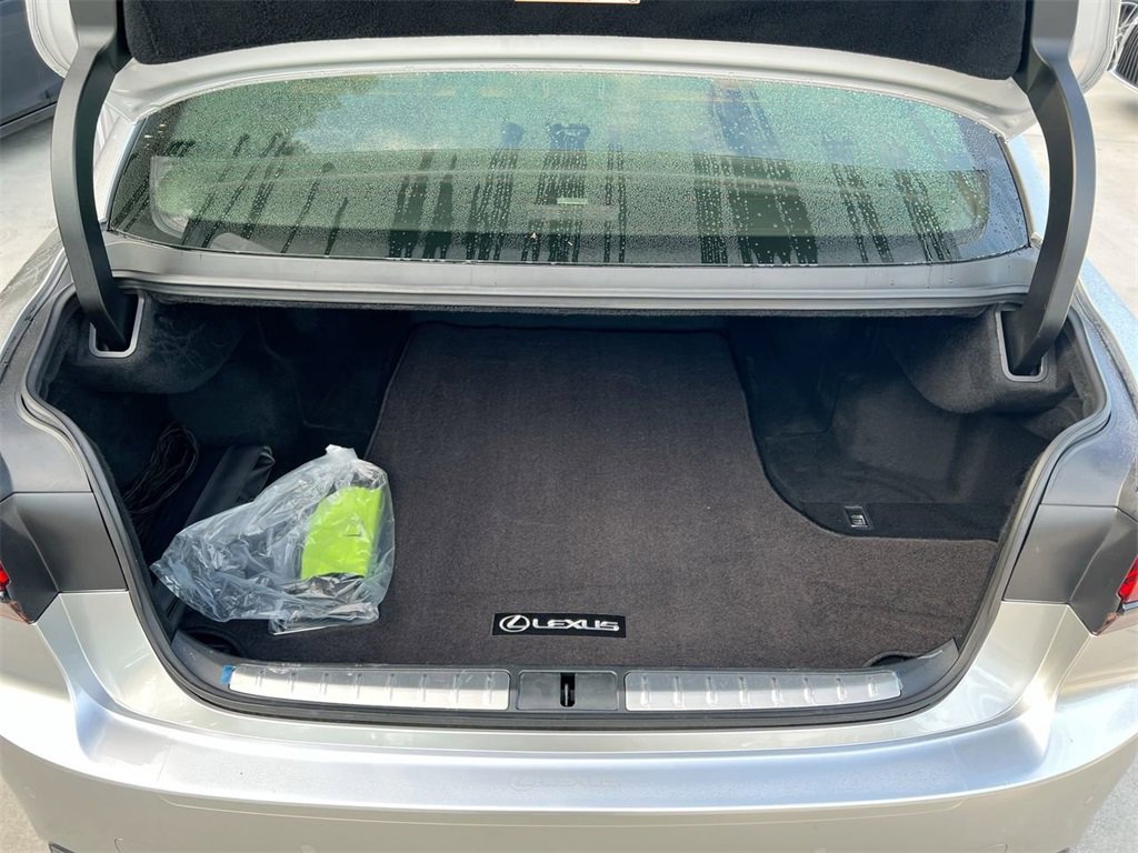Certified 2025 Lexus LS 500 image 21