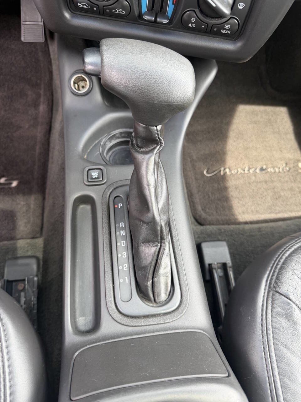 Used 2000 Chevrolet Monte Carlo SS w/ Preferred Equipment Group FWD image 20