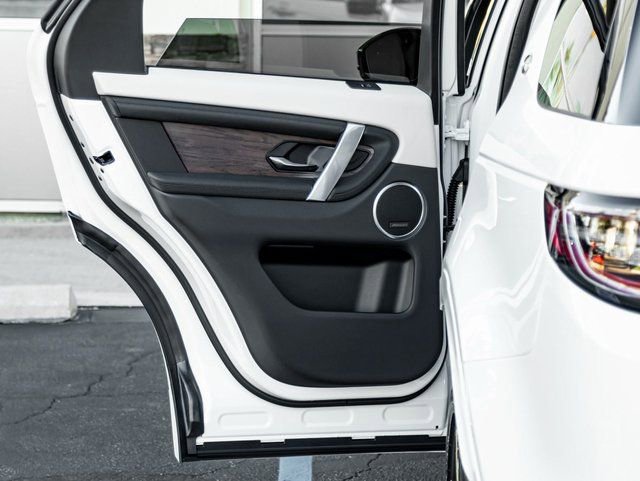 New 2025 Land Rover Discovery Sport S image 20