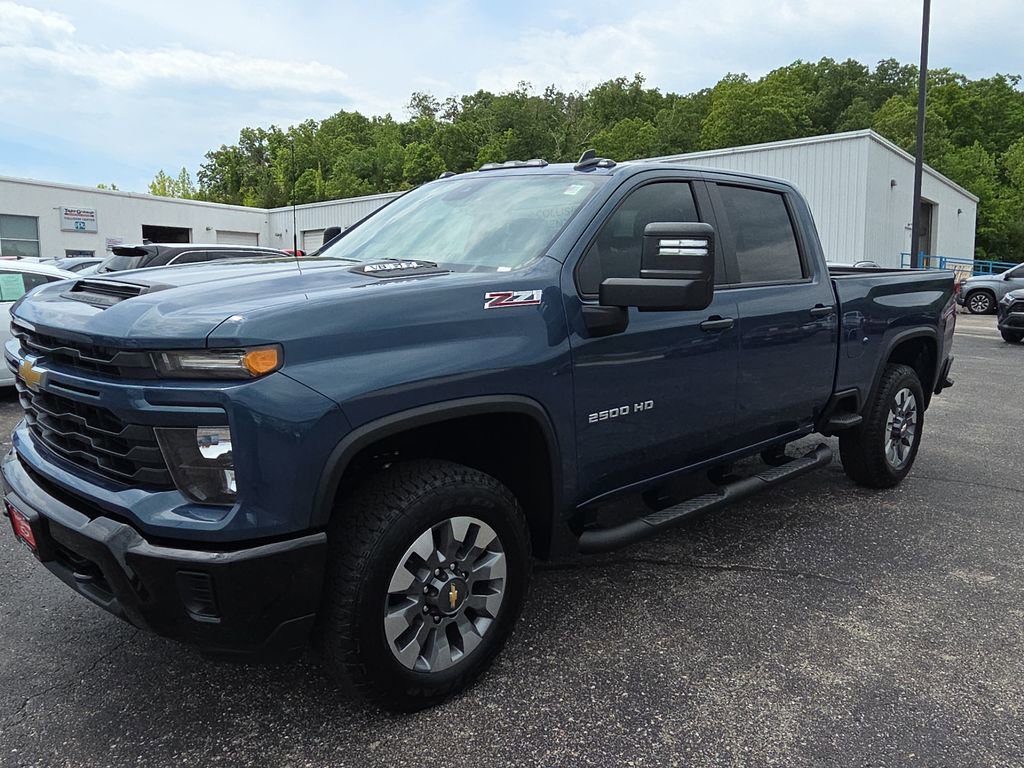 New 2026 Chevrolet Silverado 2500 Custom w/ Custom Convenience Package AWD/4WD image 4