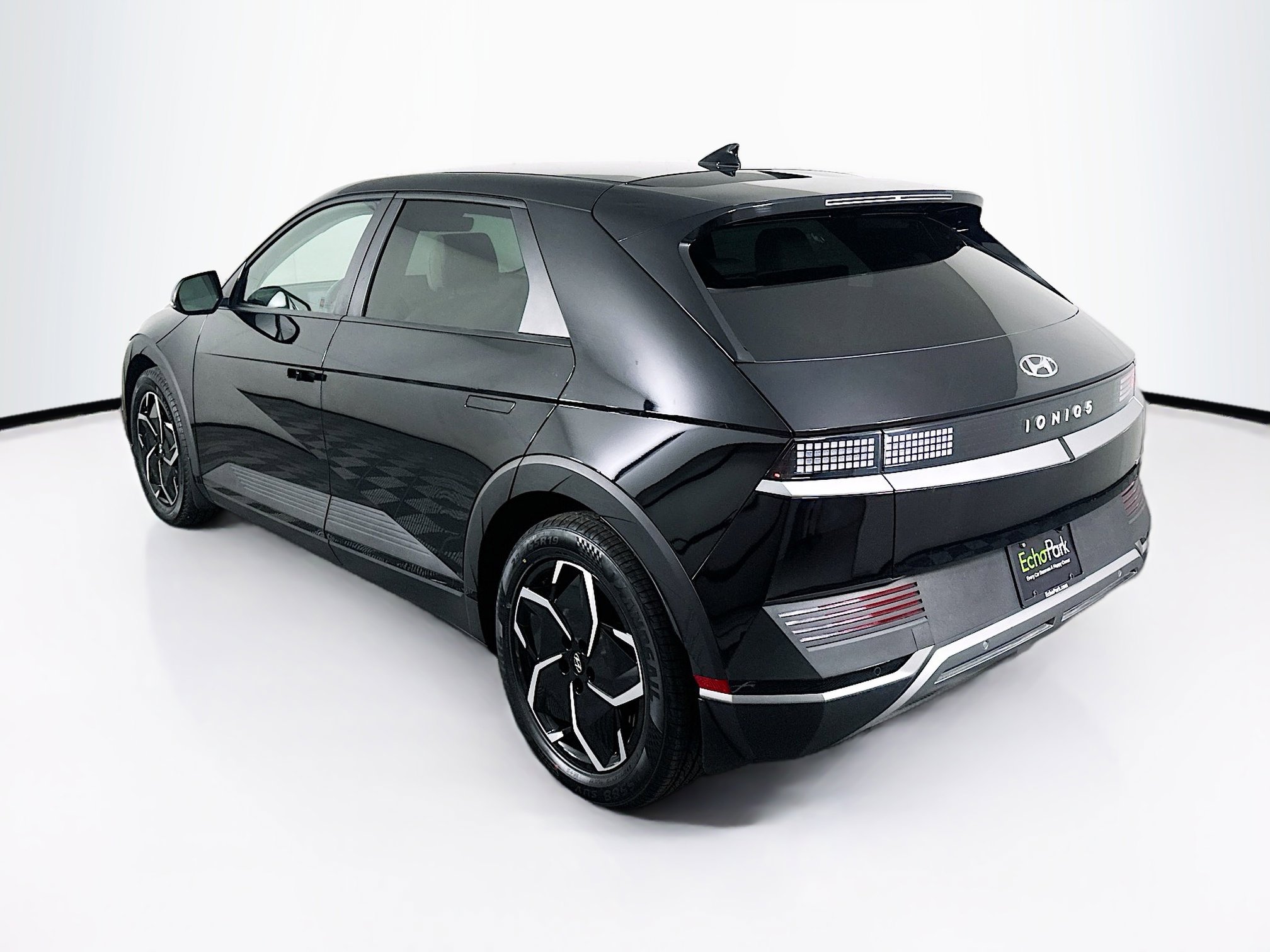 Used 2023 Hyundai Ioniq 5 SEL image 5