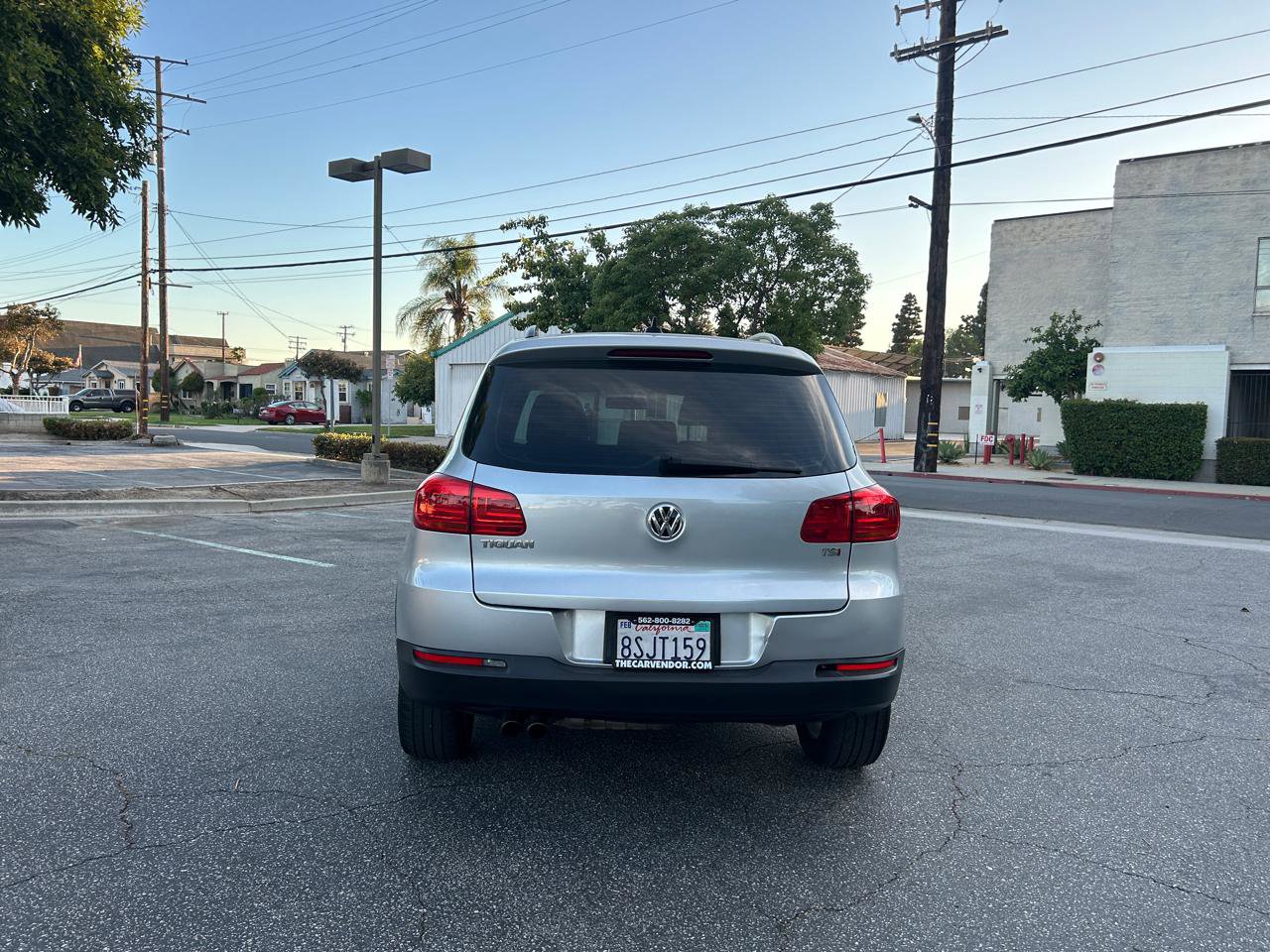 Used 2017 Volkswagen Tiguan Limited w/ Premium Package image 19