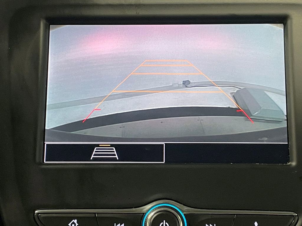 Used 2023 Chevrolet Equinox LS image 4