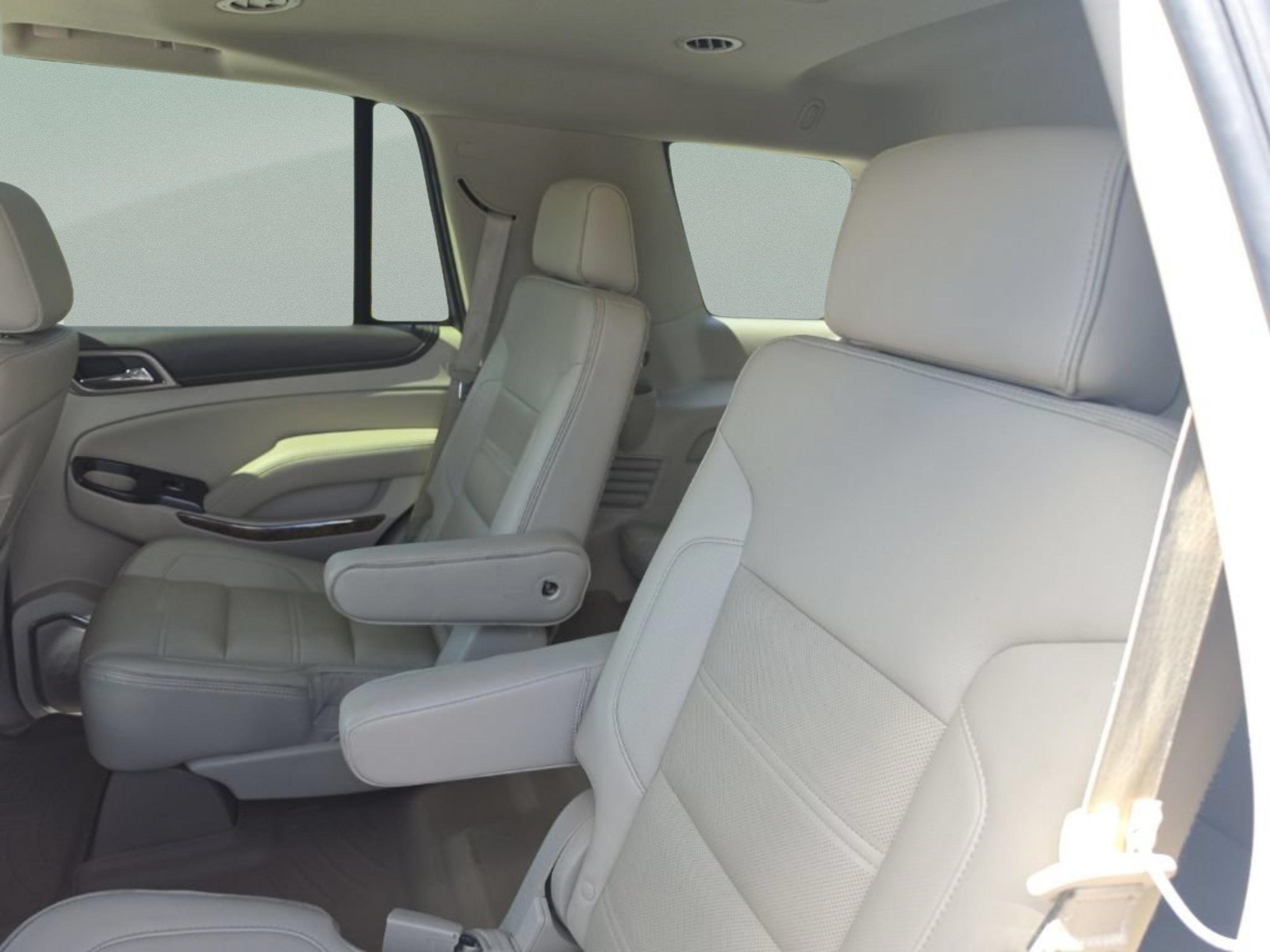 Used 2016 GMC Yukon Denali w/ Open Road Package RWD image 29
