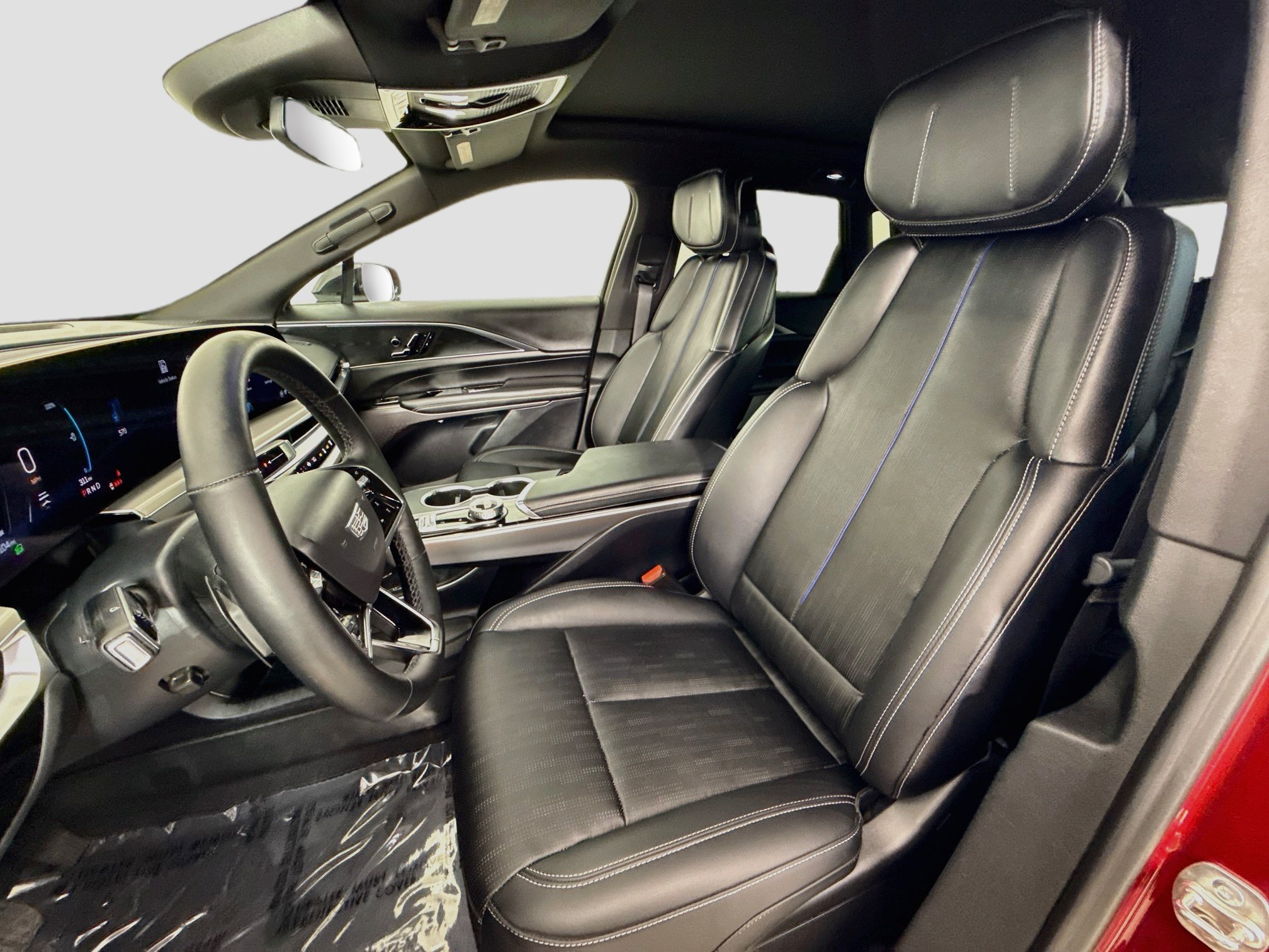 Used 2025 Cadillac Lyriq Sport AWD/4WD image 23