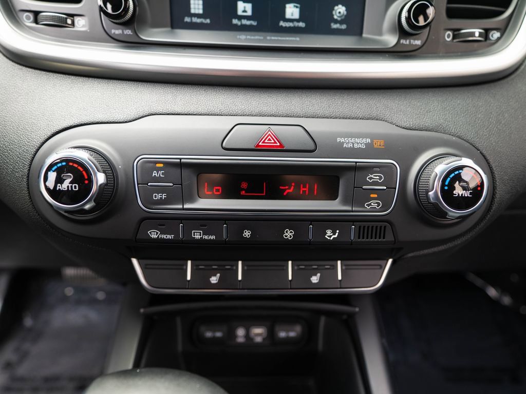 Used 2019 Kia Sorento LX w/ LX Convenience Package image 25