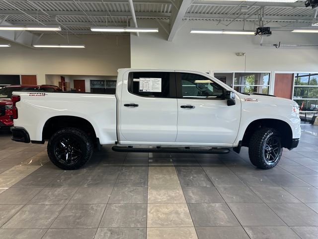Used 2024 Chevrolet Silverado 1500 LT Trail Boss w/ Convenience Package II AWD/4WD image 15