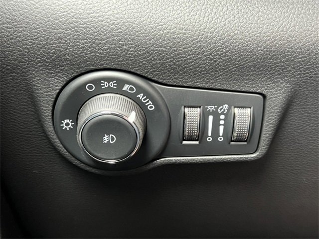 New 2026 Jeep Compass Latitude image 15