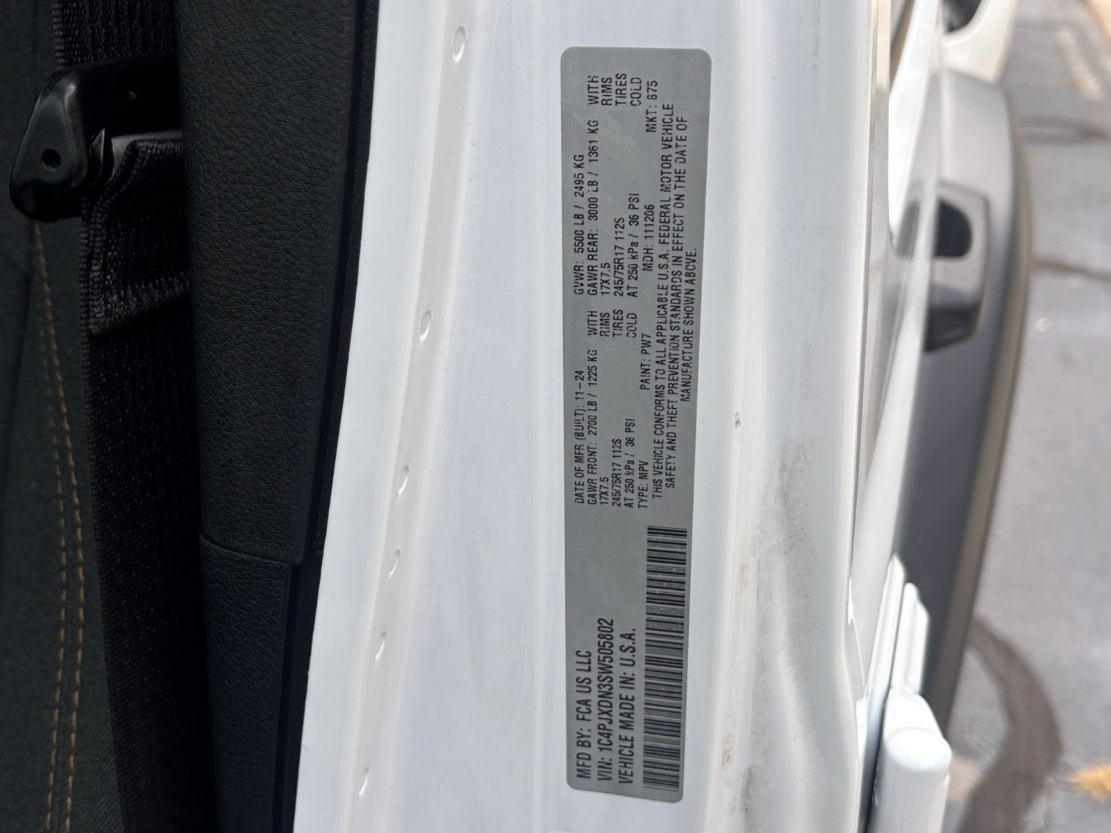 Used 2025 Jeep Wrangler Unlimited Sport AWD/4WD image 27
