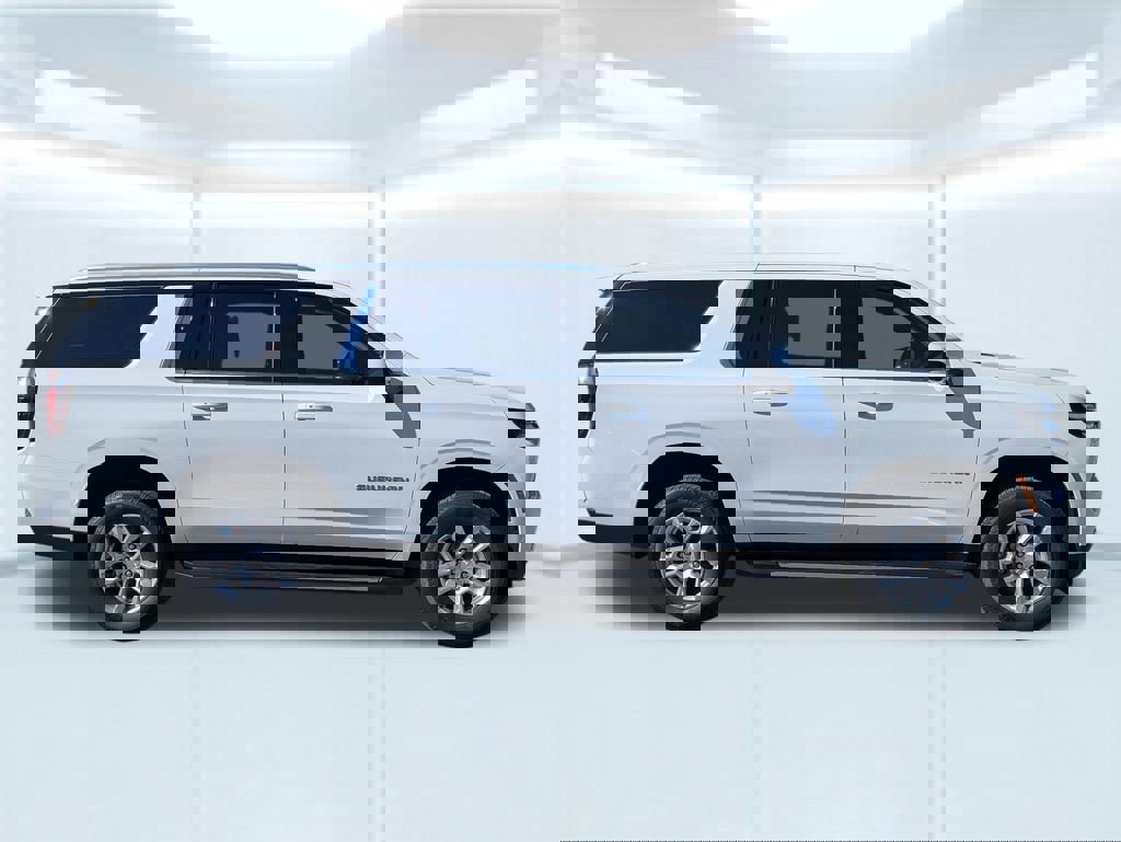 New 2026 Chevrolet Suburban LS image 7