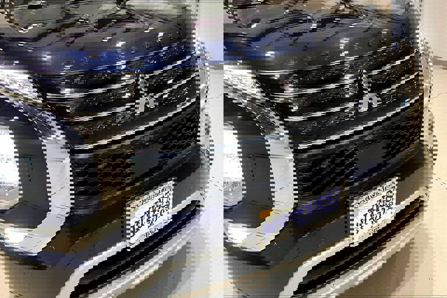 Used 2023 Mitsubishi Outlander SE image 33