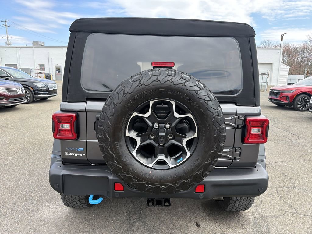 Used 2022 Jeep Wrangler Unlimited Rubicon 4xe w/ Steel Bumper Group AWD/4WD image 4