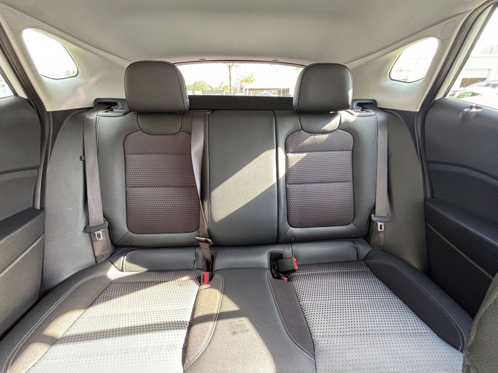 Used 2025 Chevrolet Trax LT image 39