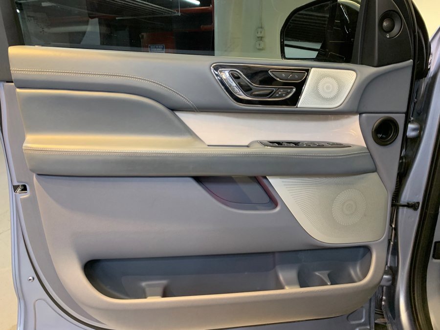 Used 2023 Lincoln Navigator Black Label AWD/4WD image 16
