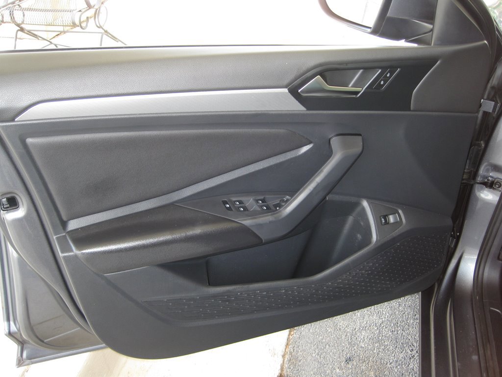 Used 2019 Volkswagen Jetta S image 10