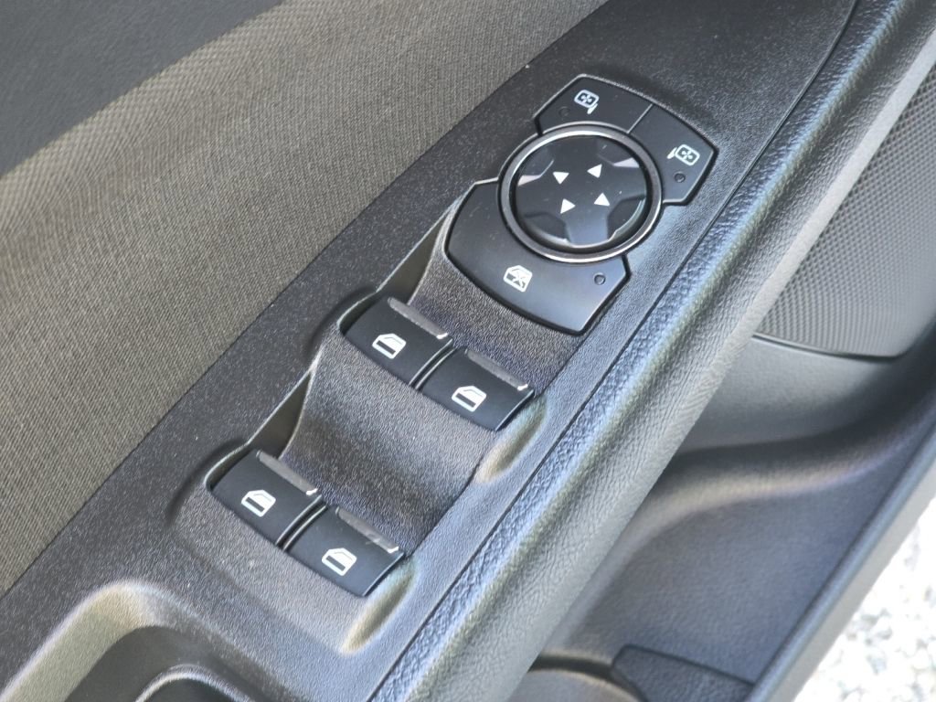 Used 2020 Ford Fusion SE image 23