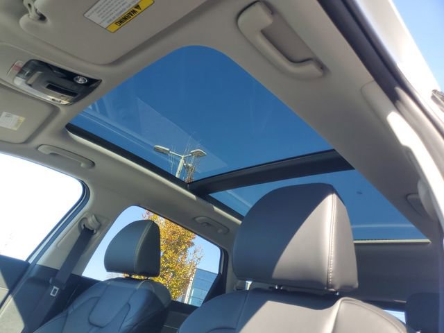 New 2026 Kia Sorento S w/ S Panoramic Sunroof Package image 15