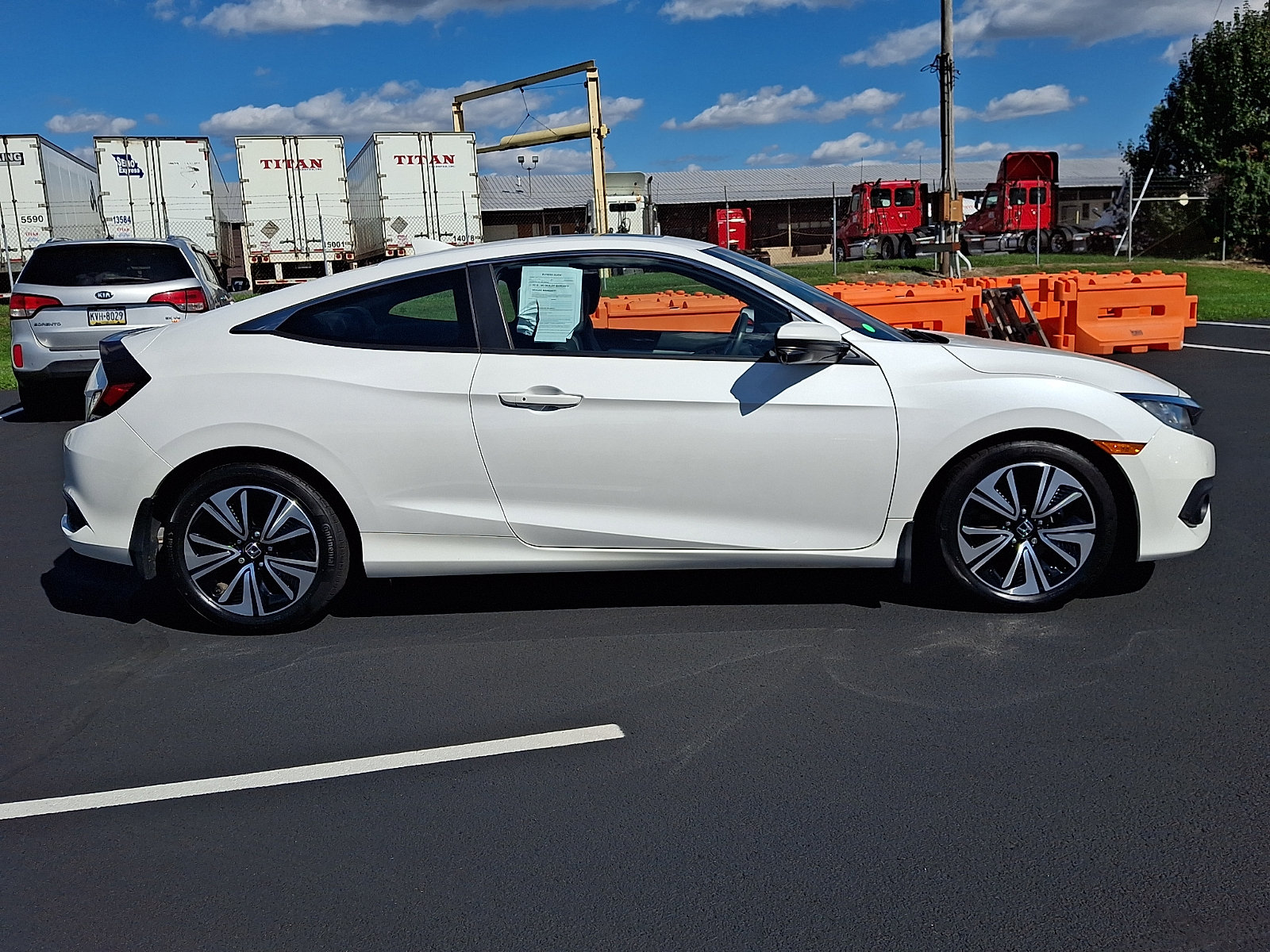 Used 2018 Honda Civic EX-L image 7