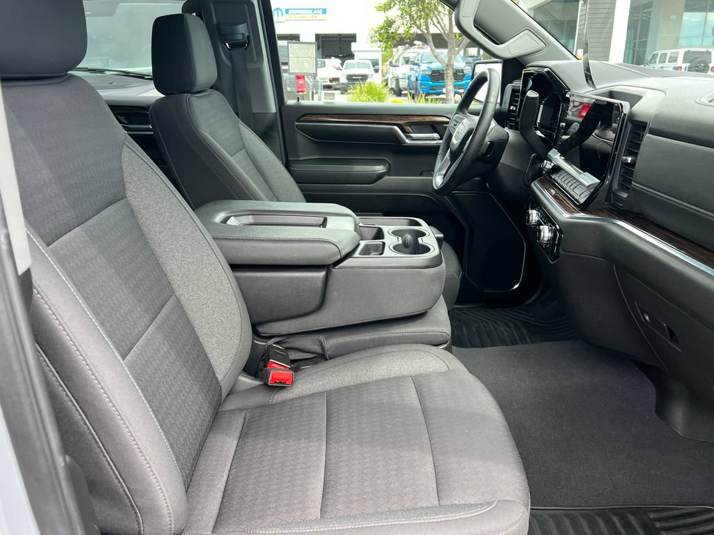 Used 2024 GMC Sierra 1500 Elevation RWD image 15