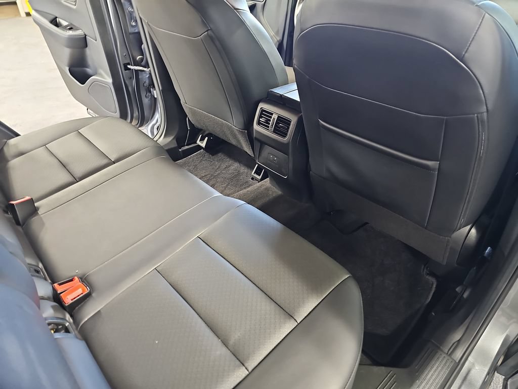 Used 2023 Nissan Rogue SV w/ SV Premium B Package AWD/4WD image 11