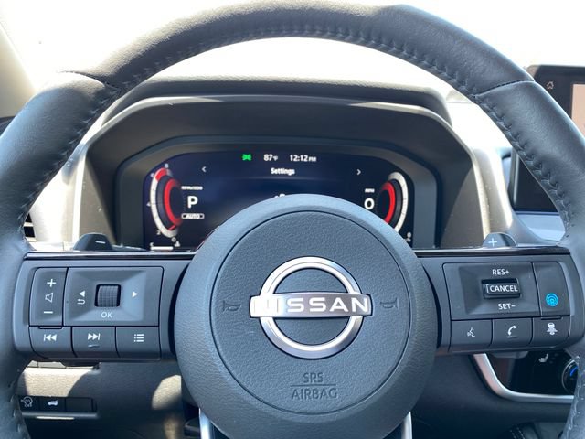 Certified 2024 Nissan Rogue Platinum w/ Platinum Premium Package AWD/4WD image 15