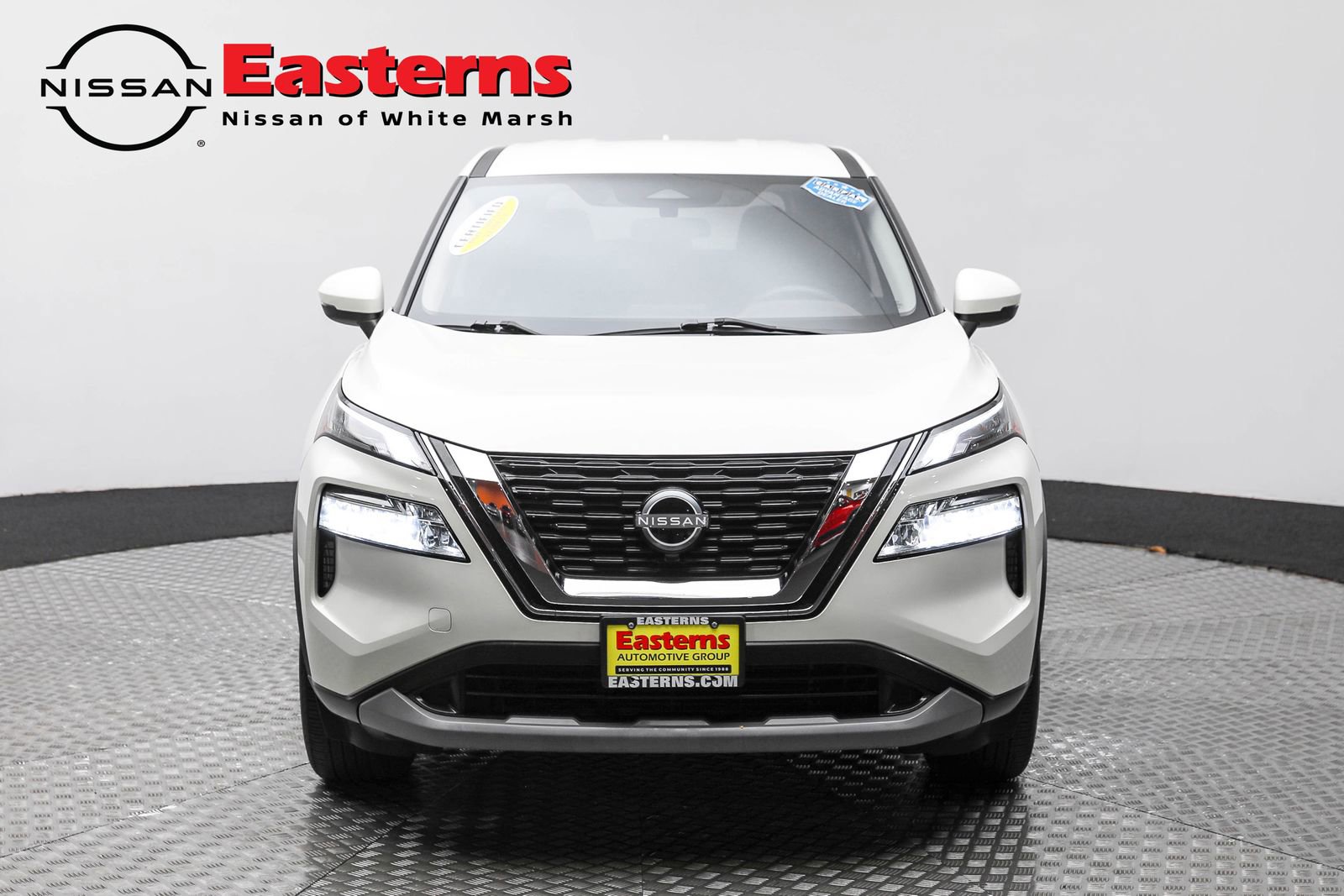 Used 2022 Nissan Rogue SV image 5