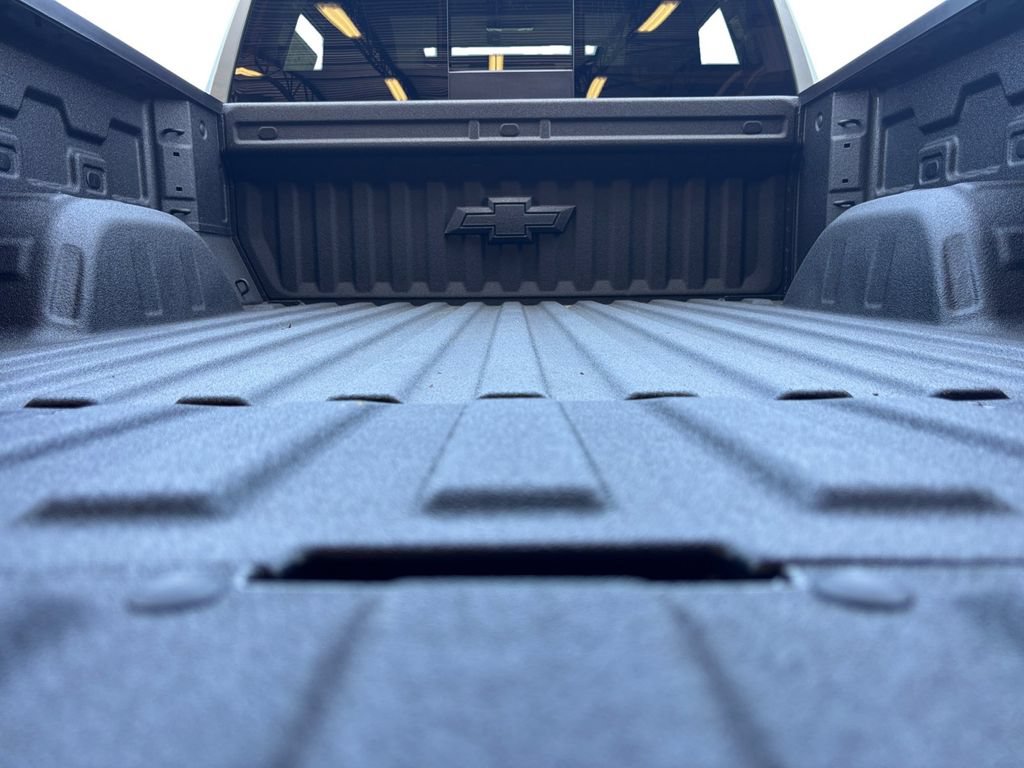 New 2026 Chevrolet Silverado 1500 High Country AWD/4WD image 13