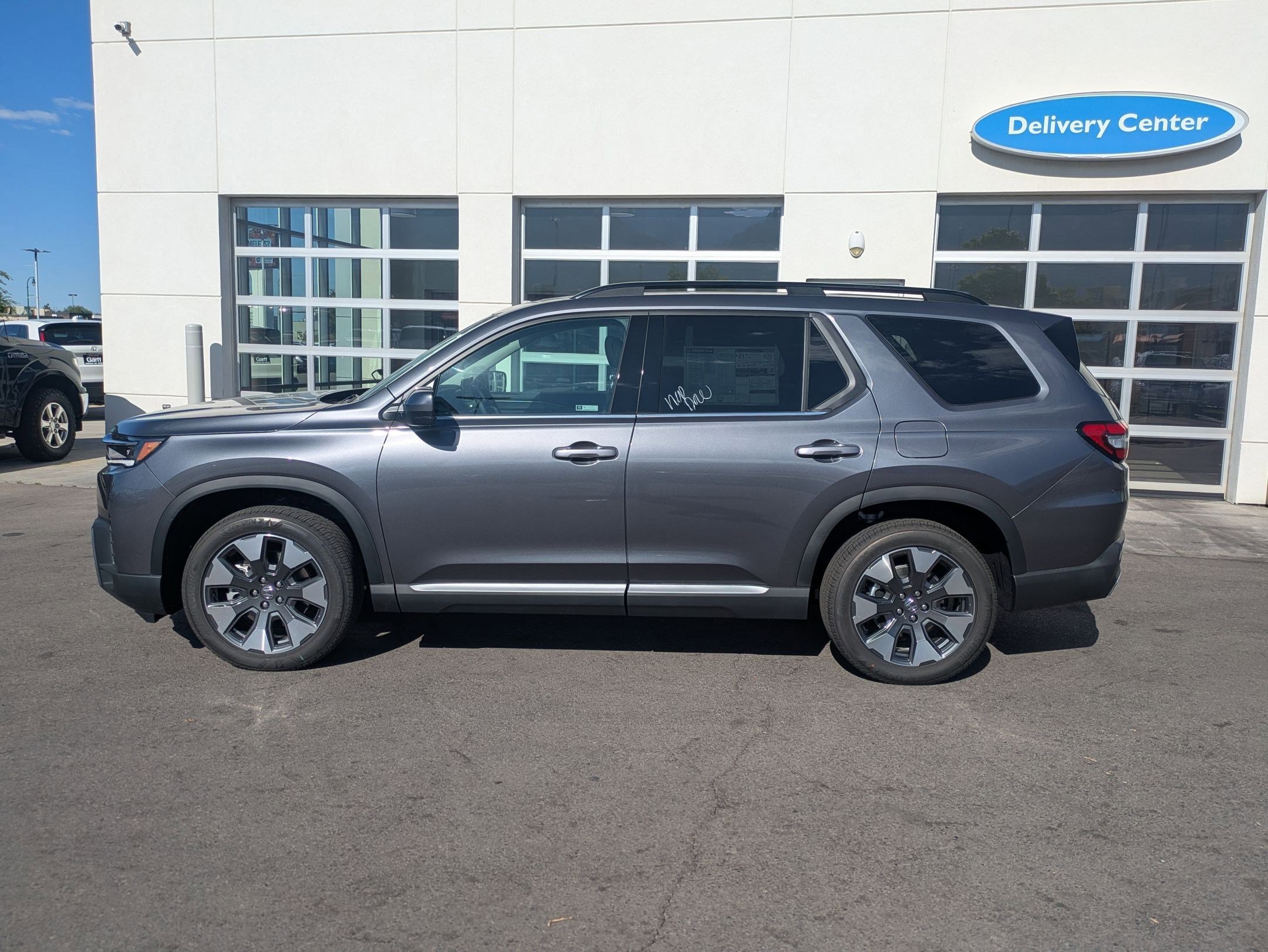 New 2026 Honda Pilot Touring image 8