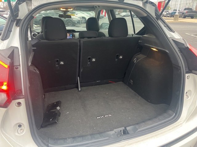 Used 2021 Nissan Kicks SV image 20